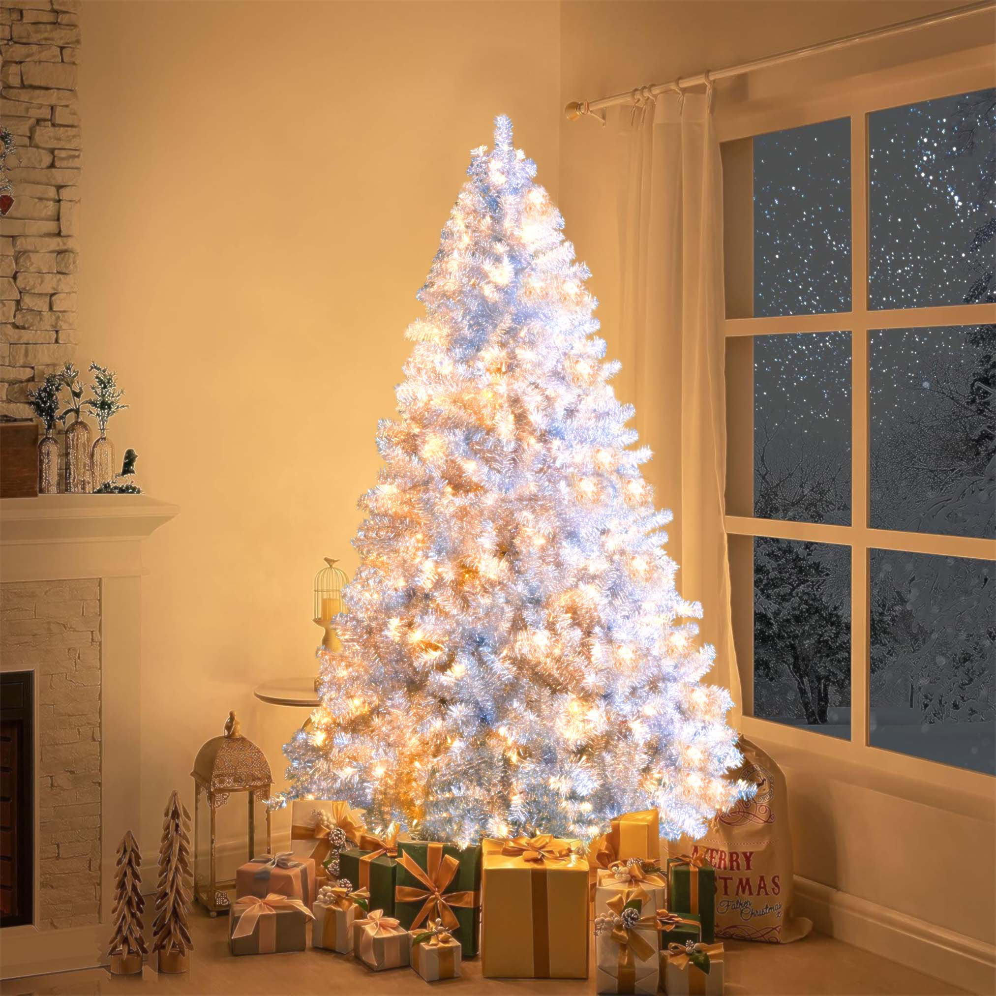 Latitude Run® 6FT Pre-Lit Artificial Christmas Tree with 800
